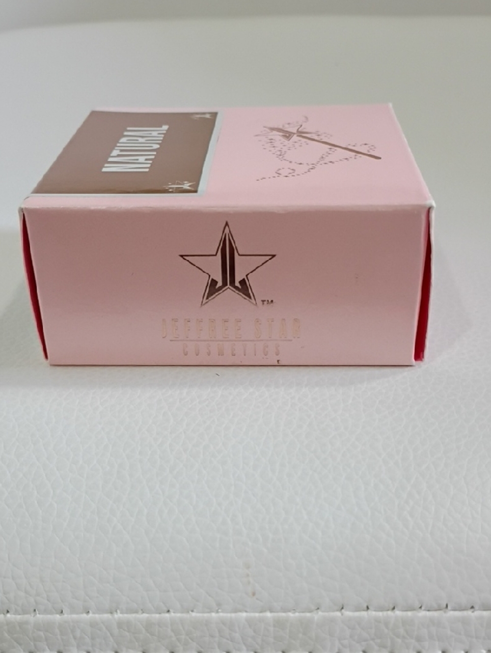 Jeffree Star Cosmetics Setting Powder In "Natural"